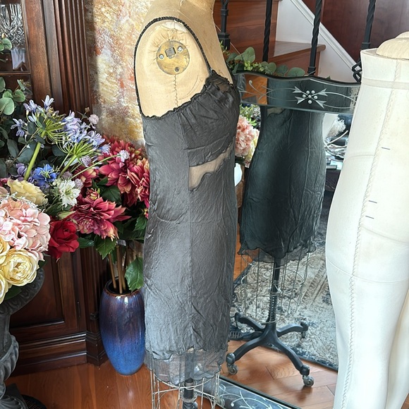 Silk Mesh Slip - Picture 3 of 7